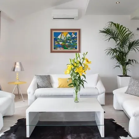 Pjero Apartment Makarska