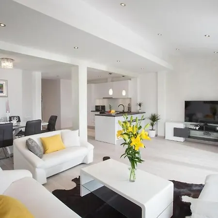 Pjero Apartment *